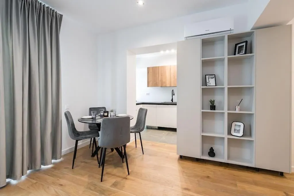 Maze Stripe In One Cotroceni 1Br Apartment Bucharest